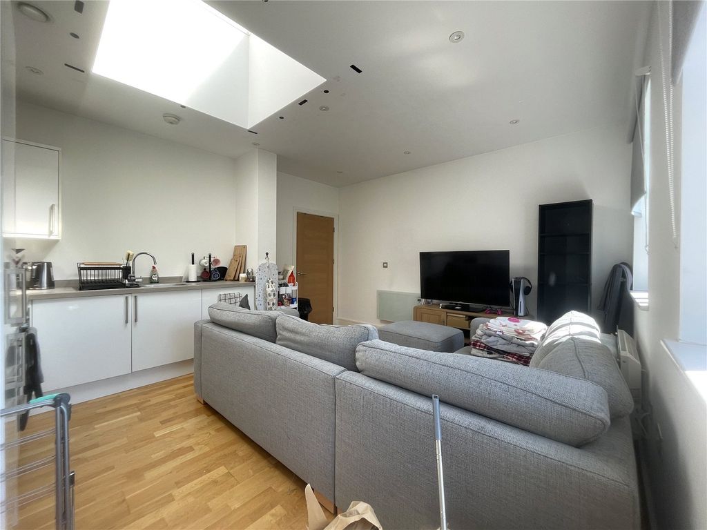 Property photo 2 of 12 Picture No. 15