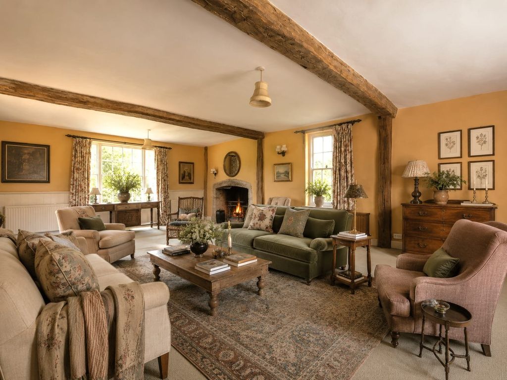 Property photo 3 of 11 C.G.I. Lounge