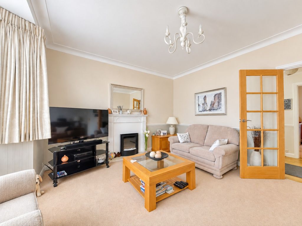 Property photo 2 of 22 5523673