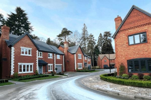 Property photo 2 of 15 Image