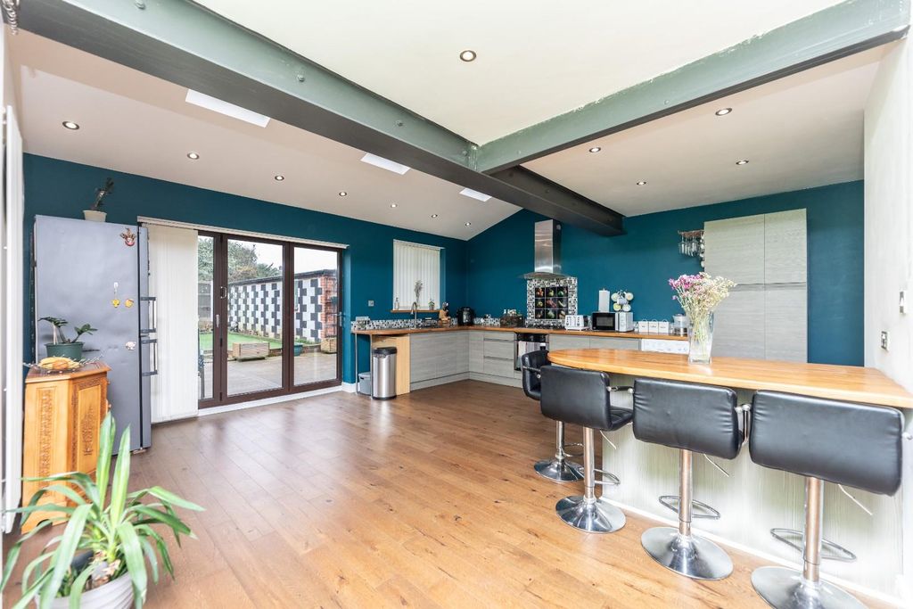 Property photo 1 of 18 5C5A4113.Jpg
