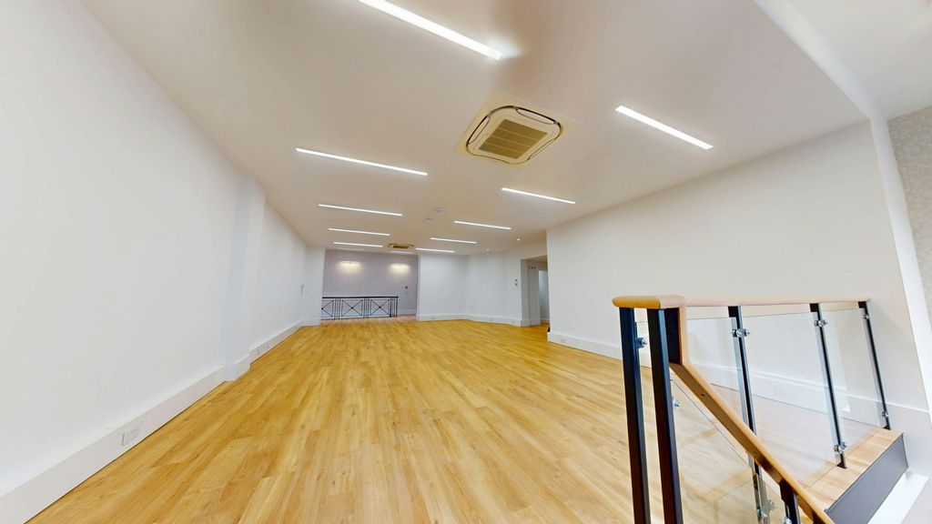 Property photo 3 of 9 Ground-And-Basement-58-Parker-Street-04142025_191734.Jpg