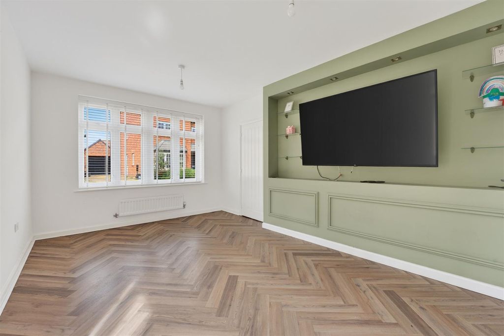 Property photo 2 of 19 23Pitbankdriveweb_18.Jpg