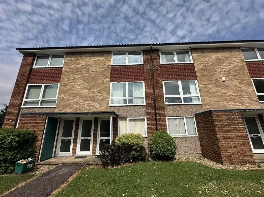 Property photo 1 of 2