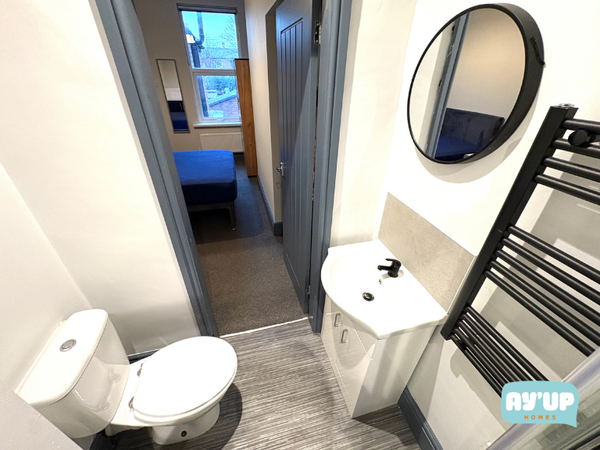 Property photo 3 of 3