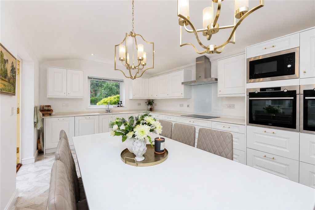 Property photo 2 of 11 Picture No. 06
