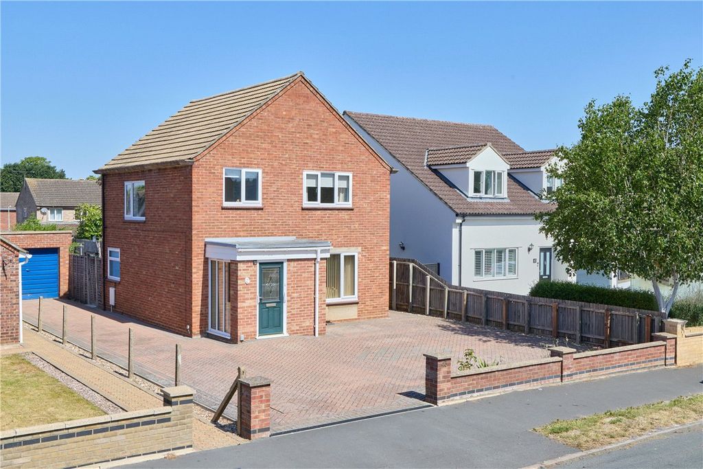 Property photo 1 of 18 Picture No. 01