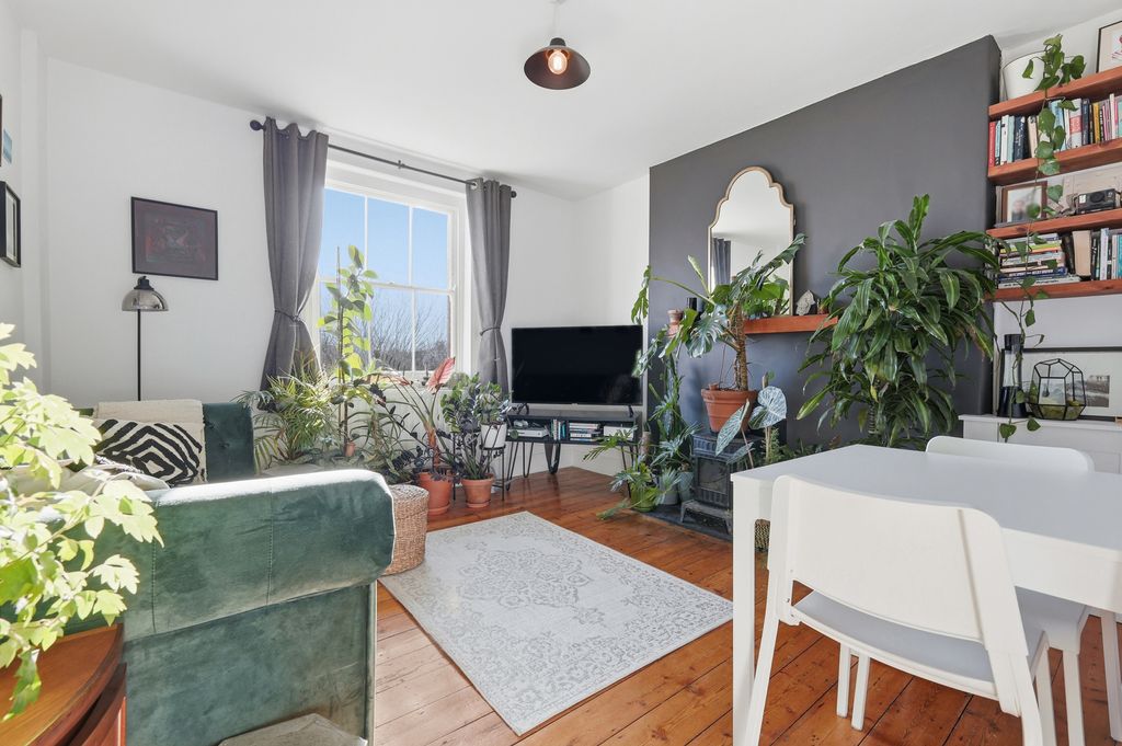 Property photo 2 of 14 Photo 2