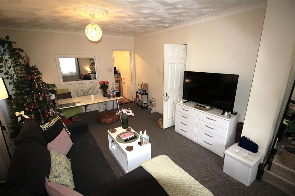 Property photo 3 of 9 Img_2982.Jpg