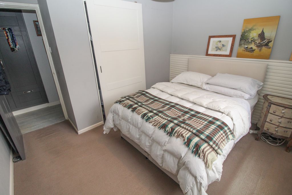 Additional image 11 of 2 bed flat for saleJuniper Square, Havant PO9