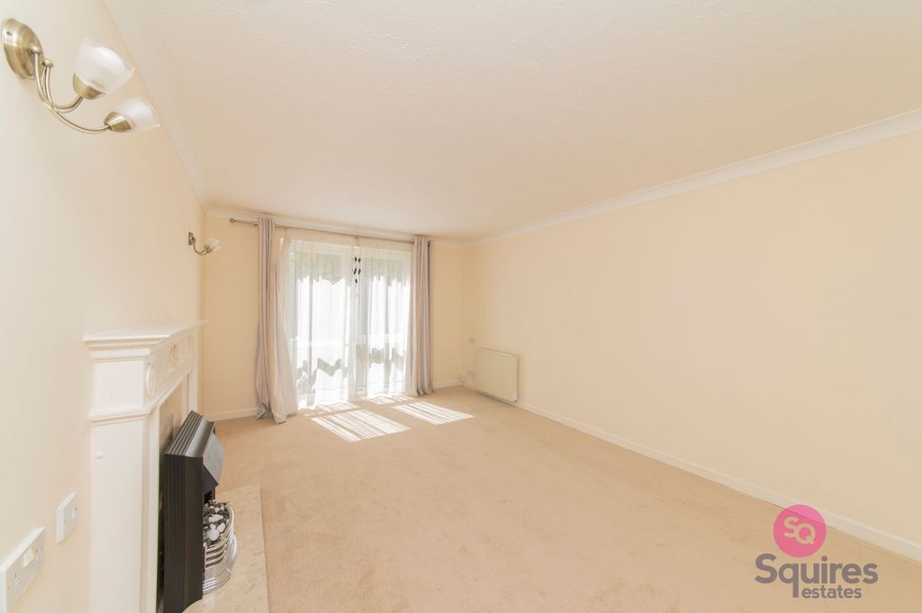 Property photo 2 of 21