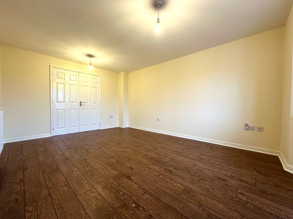 Property photo 3 of 15 Living Room