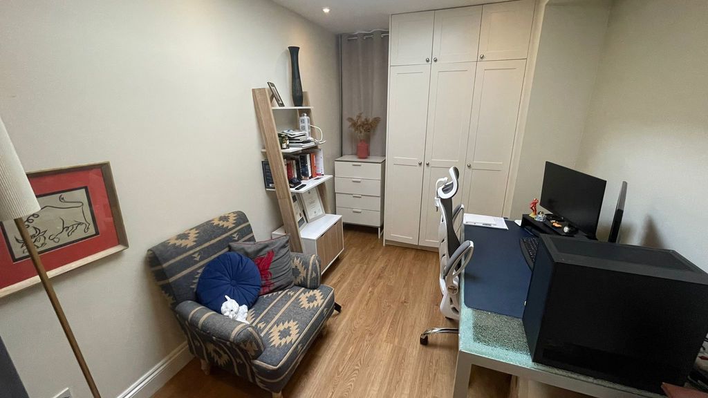 Property photo 3 of 13 Photo 12