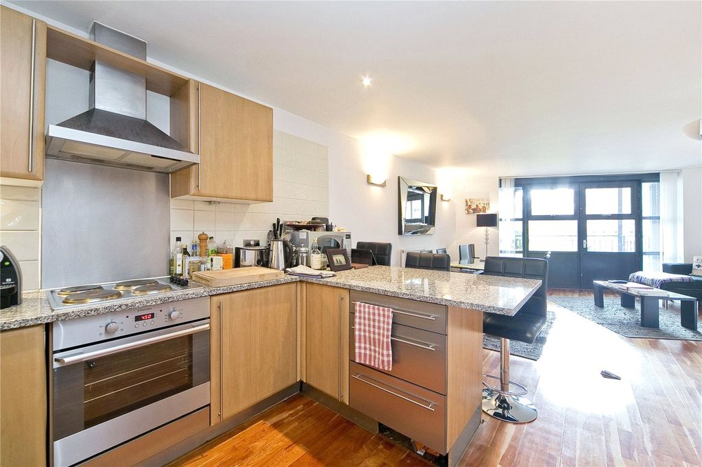 Property photo 2 of 12 Kitchen