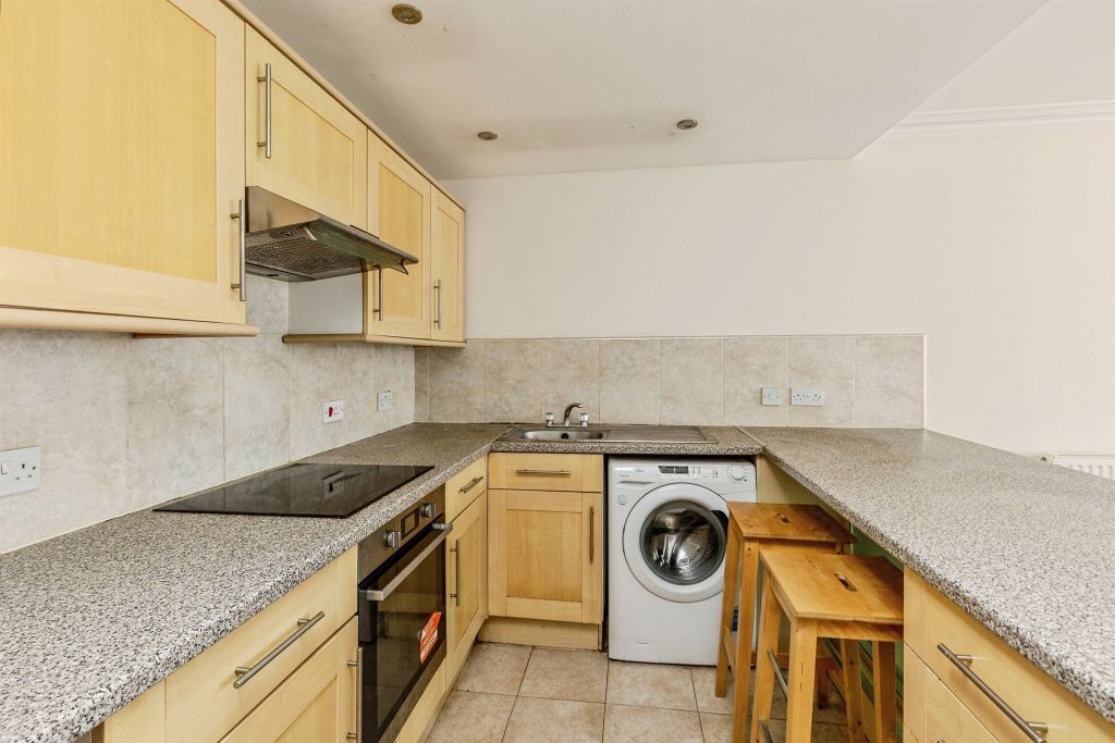Property photo 3 of 9