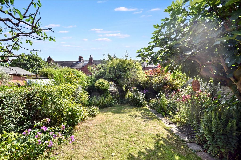 Property photo 3 of 12 Picture No. 18