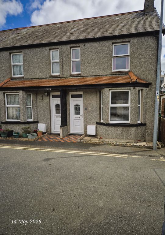 Property photo 2 of 28