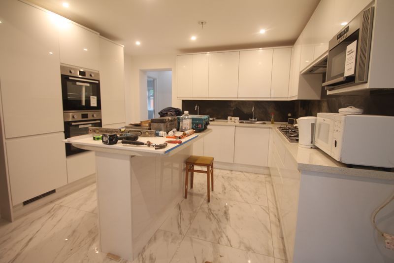 Property photo 1 of 13 Photo 12
