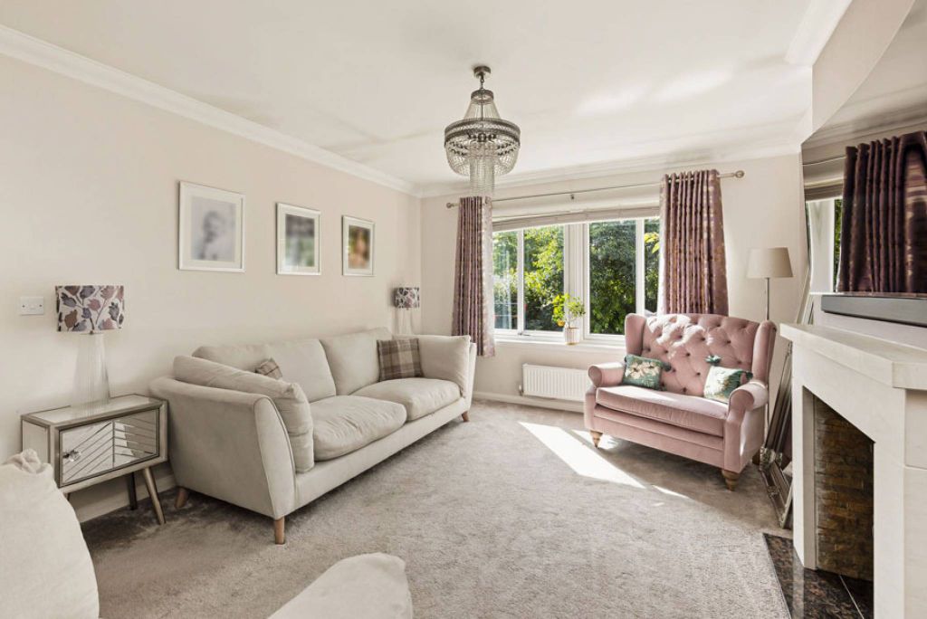 Property photo 3 of 33