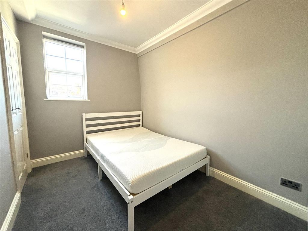 Property photo 3 of 8 Img_1544.Jpg