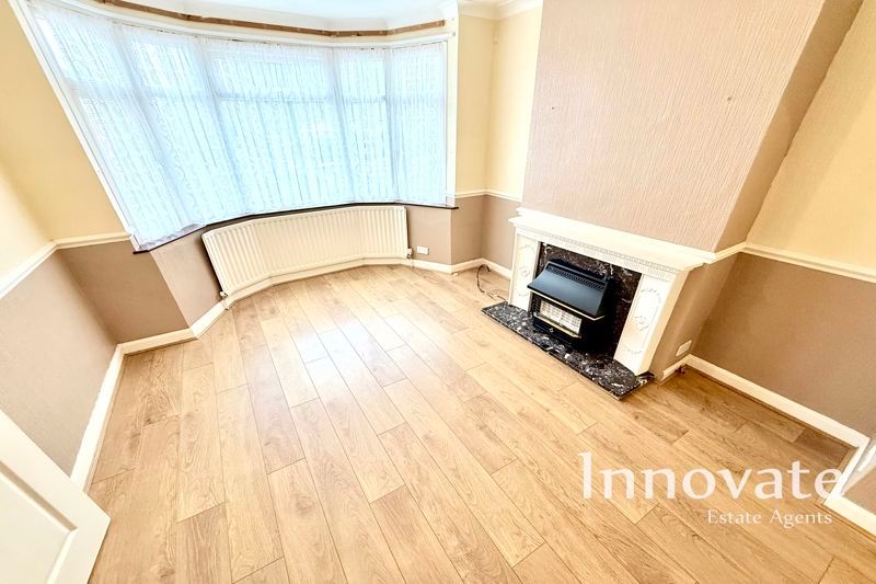 Property photo 3 of 11 Photo 9