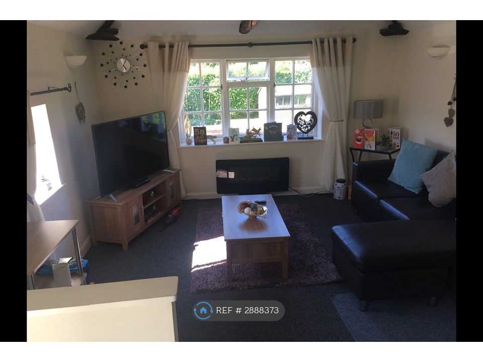 Property photo 1 of 4 Lounge
