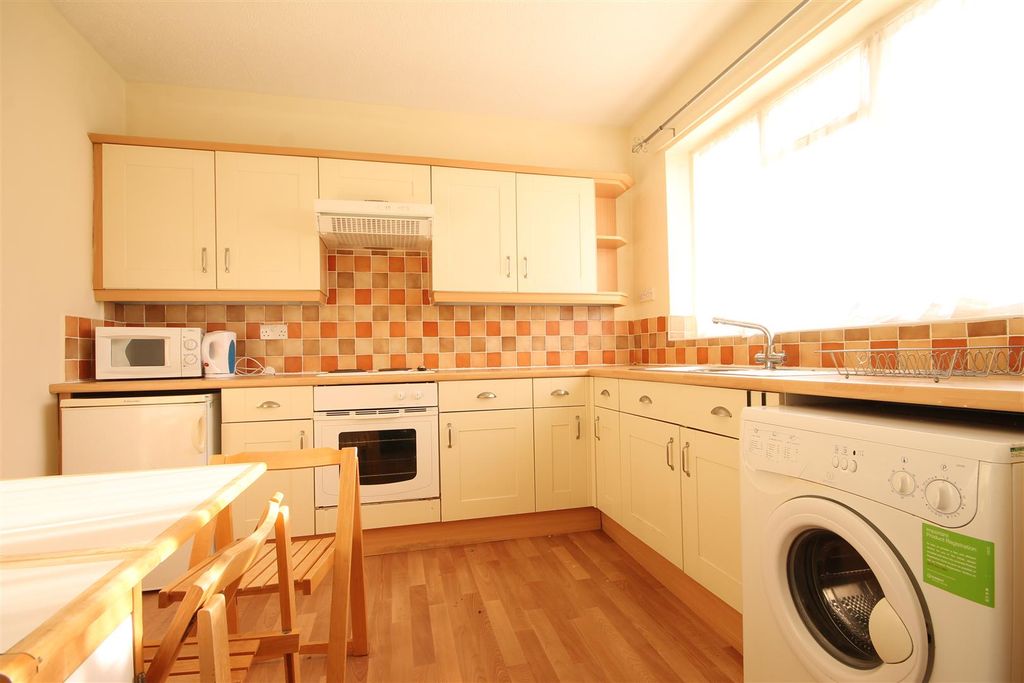 Property photo 3 of 6 532.Jpg