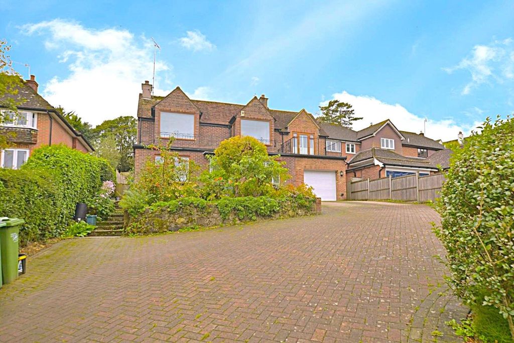 Property photo 1 of 22 Mary Knoll Front.Jpg