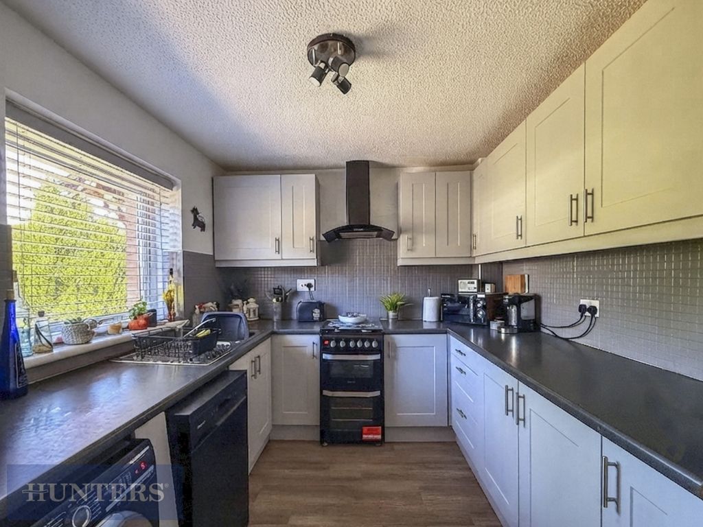 Property photo 2 of 25 Pbox-Img.Jpg