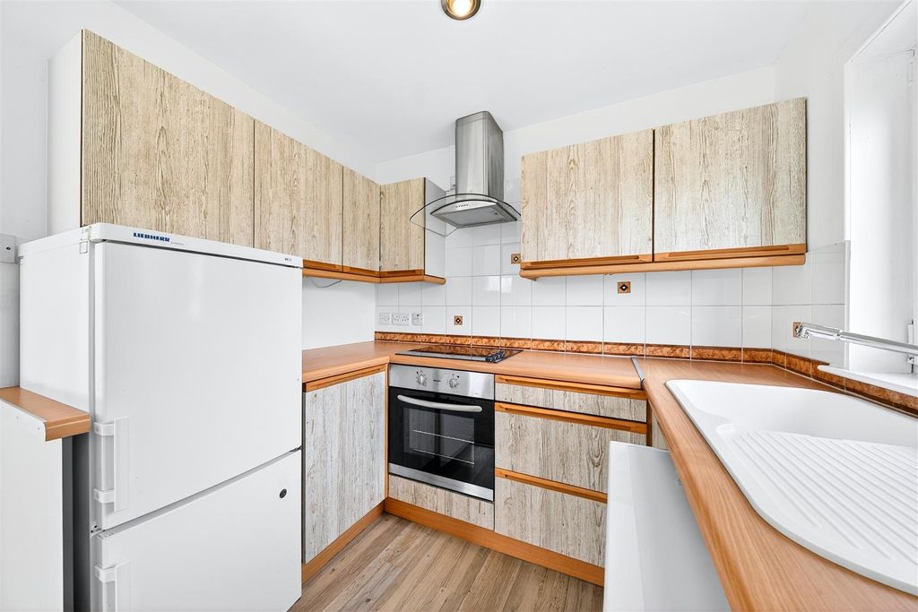 Property photo 3 of 14 Kitchen.Jpg