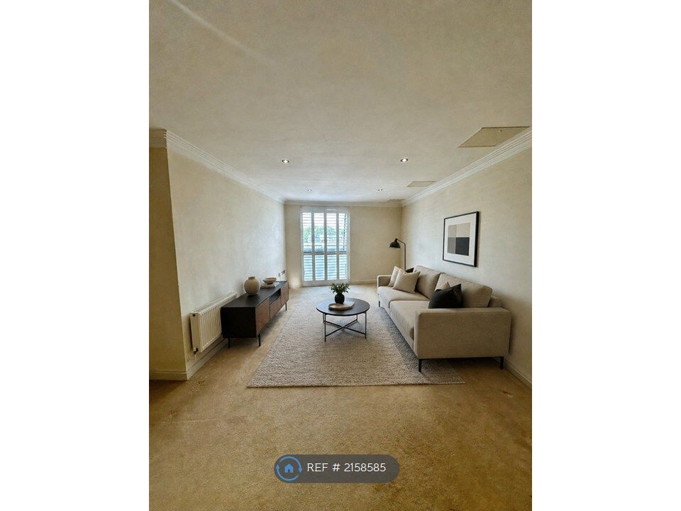 Property photo 2 of 6 Furnished Reception Room.