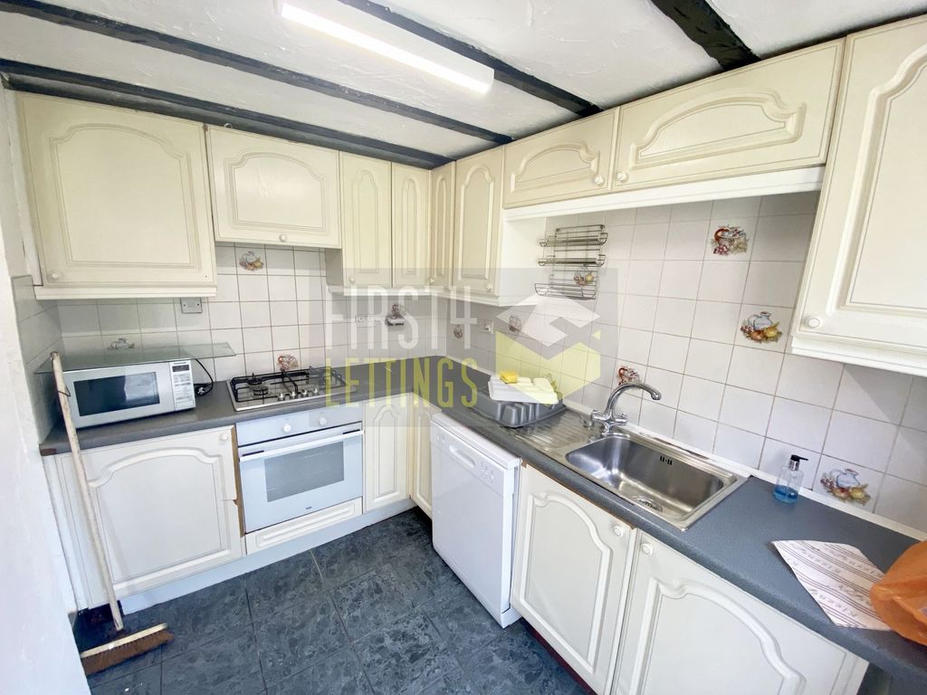 Property photo 3 of 11 Photo 8