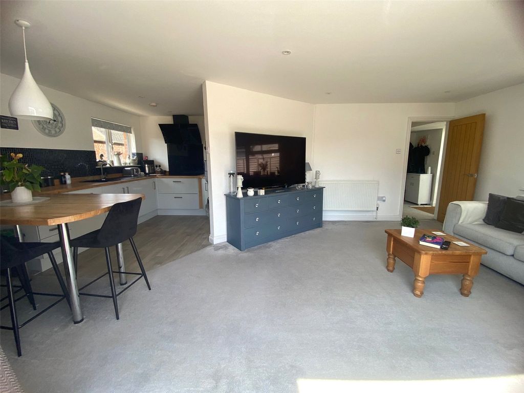 Property photo 3 of 20 Picture No. 41