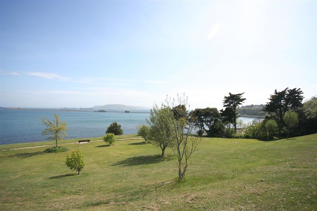 Property photo 3 of 13 Nothe.Jpg