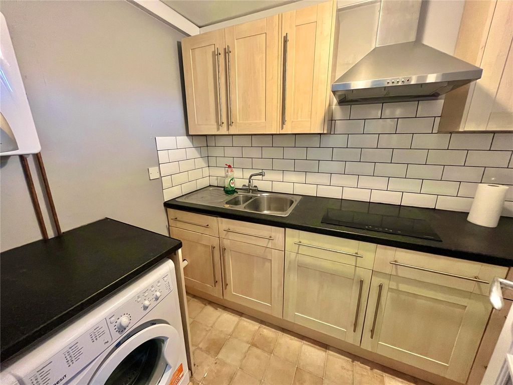 Additional image 6 of 1 bed flat for saleCaptains Walk, Saundersfoot, Pembrokeshire SA69
