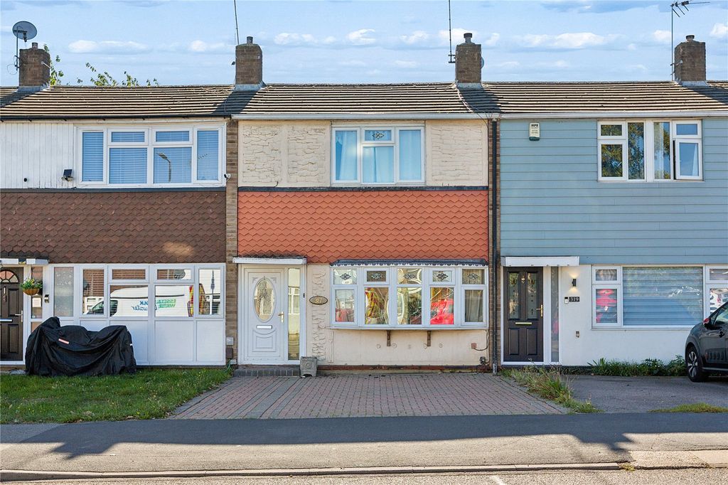 Property photo 1 of 10 Front