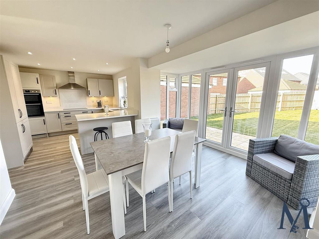 Property photo 2 of 25 Open Living Kitchen Diner