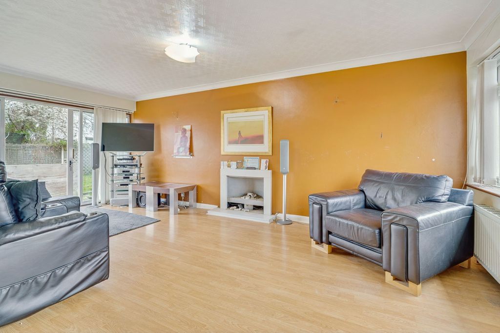 Property photo 1 of 23