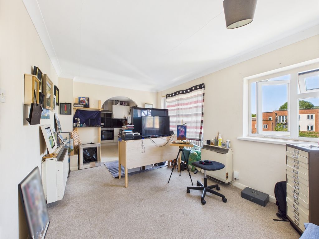 Property photo 3 of 5