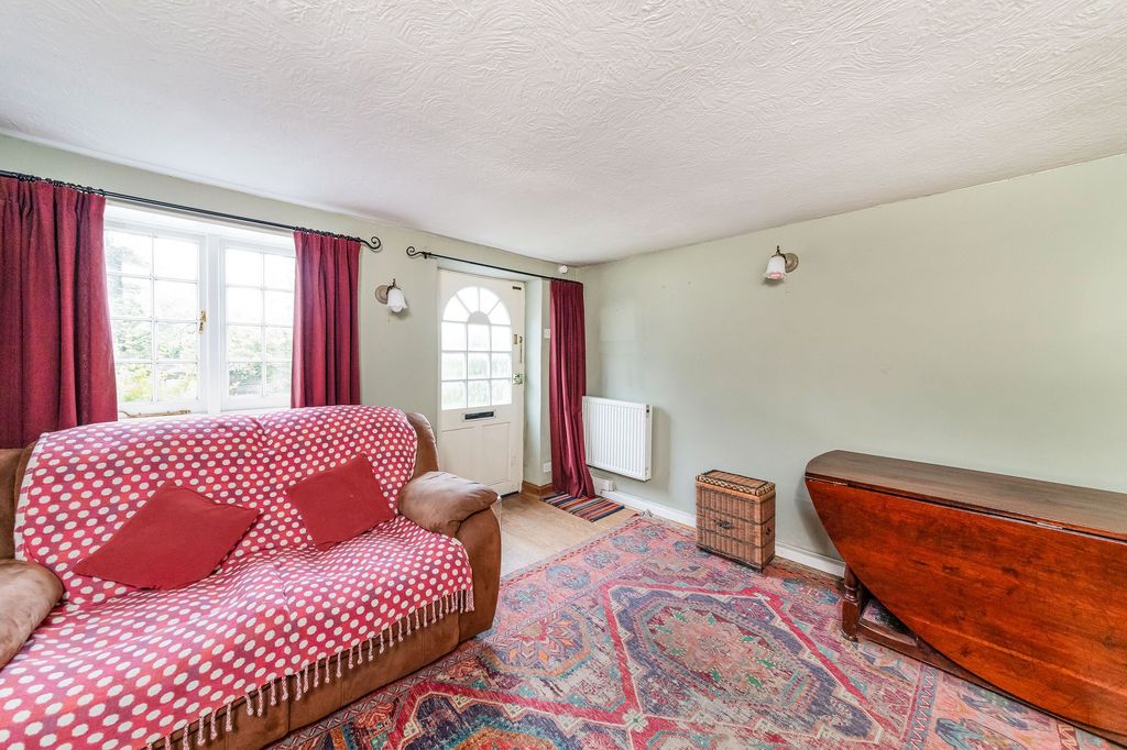 Property photo 2 of 11