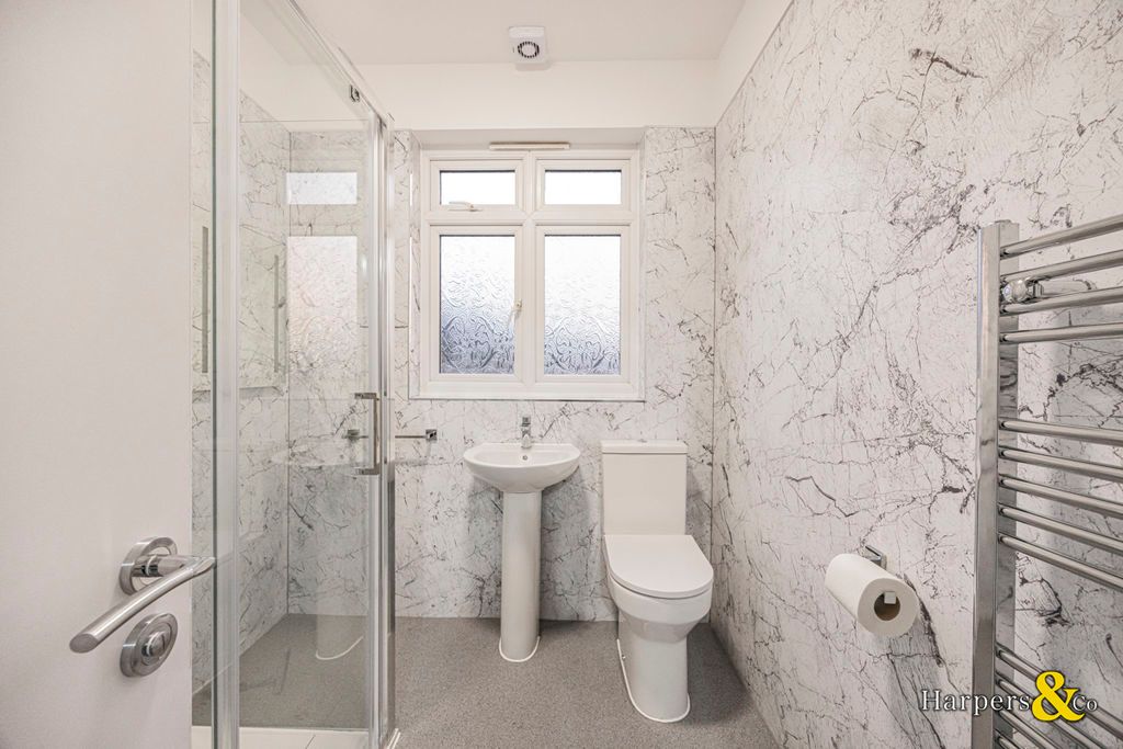 Property photo 3 of 20 Photo 15