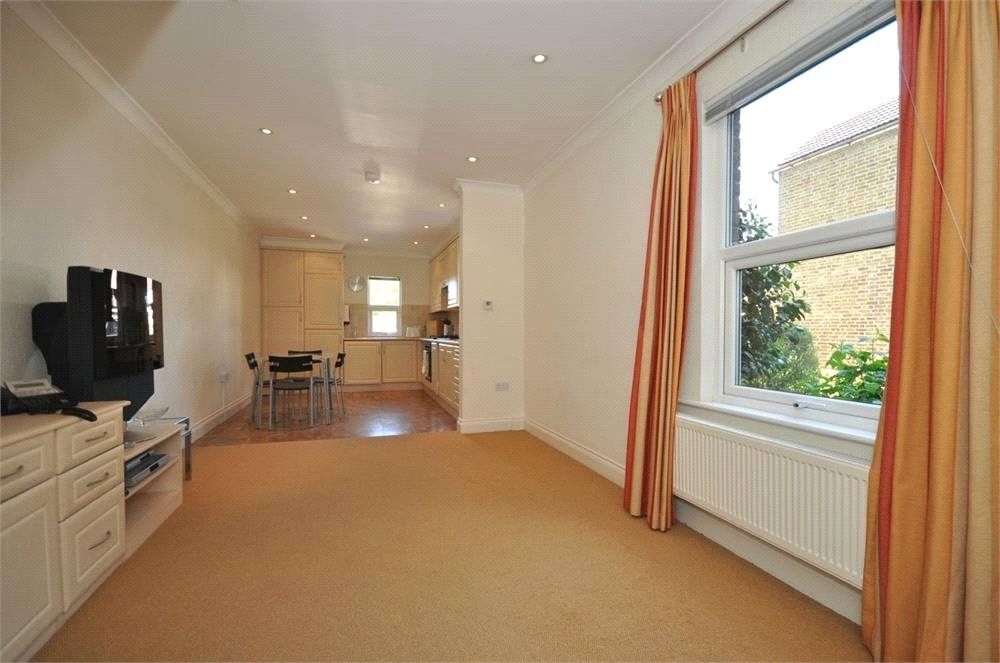 Property photo 2 of 8 Picture No. 01