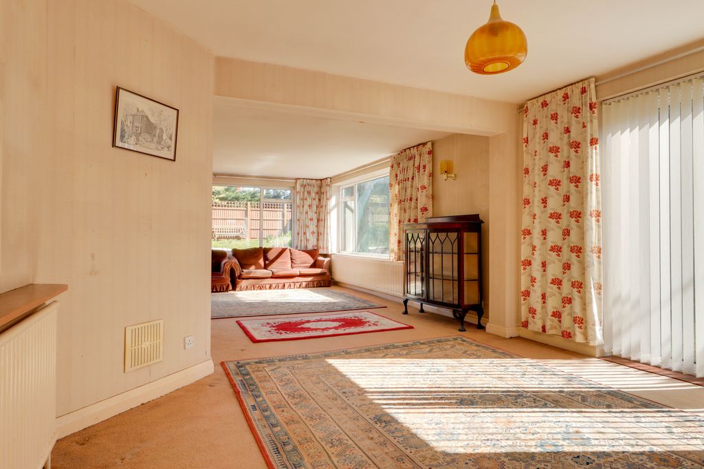Property photo 2 of 15 Family/Dining Room