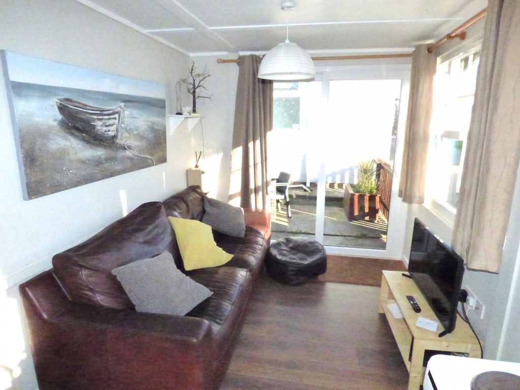 Property photo 3 of 12 Open Plan Lounge/Fitted Kitchen