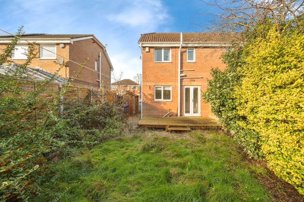 Property photo 2 of 11