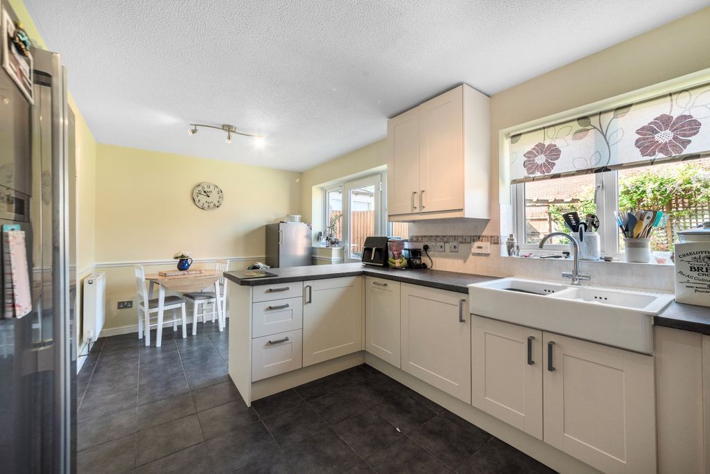 Property photo 2 of 25 Picture No. 43