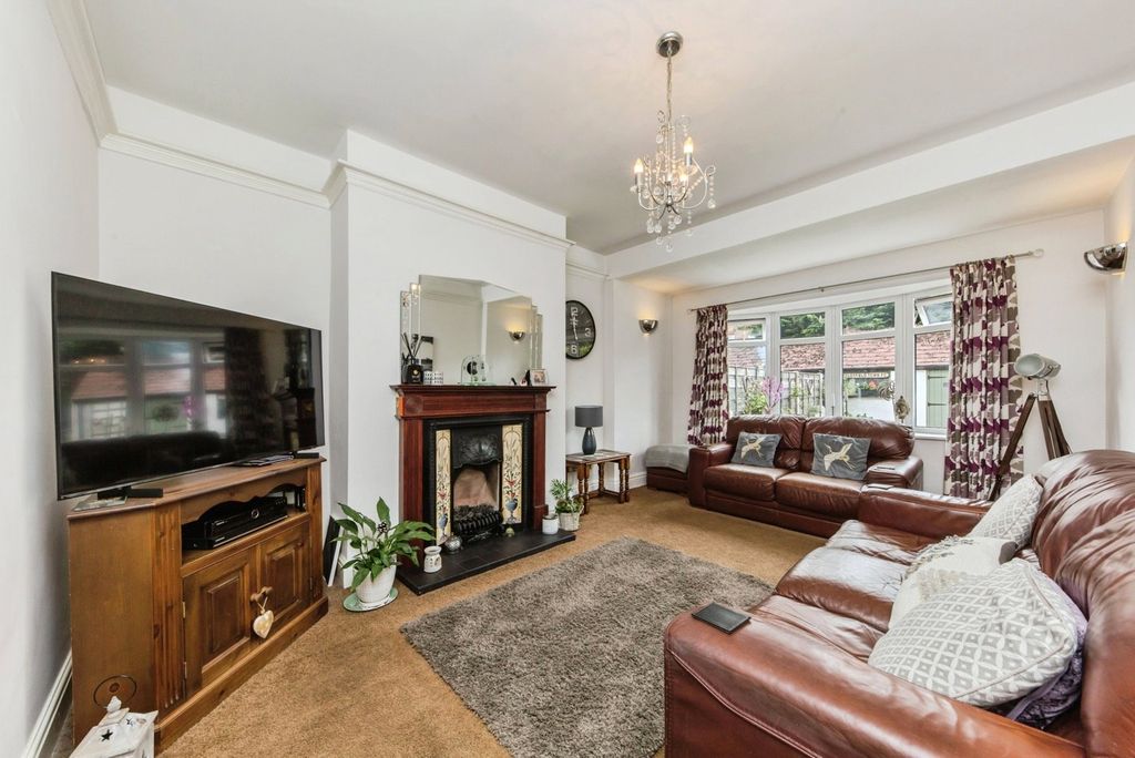 Property photo 2 of 17 Picture No. 22