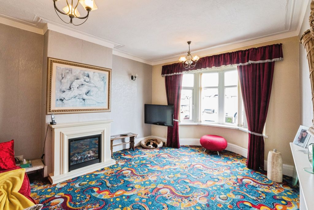 Property photo 2 of 22 Pbox-Img.Jpg