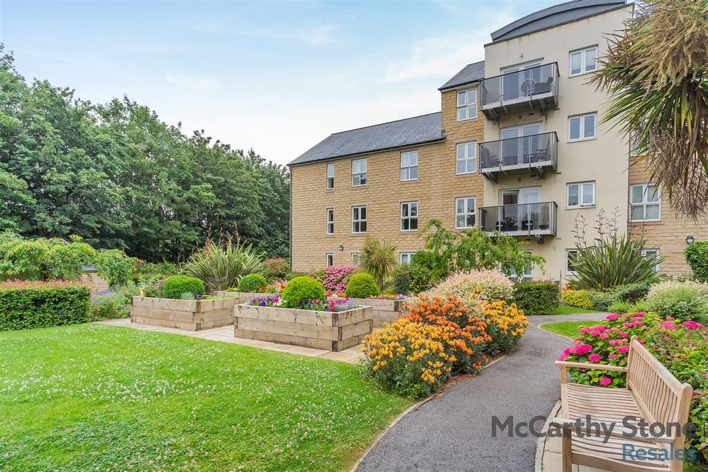 Property photo 1 of 11 8698443-Exterior02.Jpg