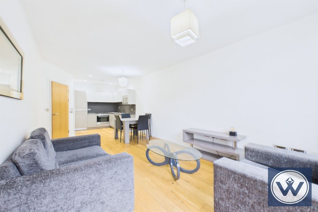 Property photo 1 of 13 (Main)